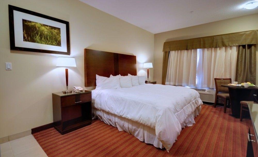 Sigma Inn & Suites Hudson'S Hope Hudson Hope Kültér fotó