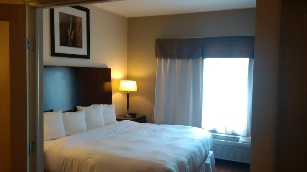 Sigma Inn & Suites Hudson'S Hope Hudson Hope Kültér fotó
