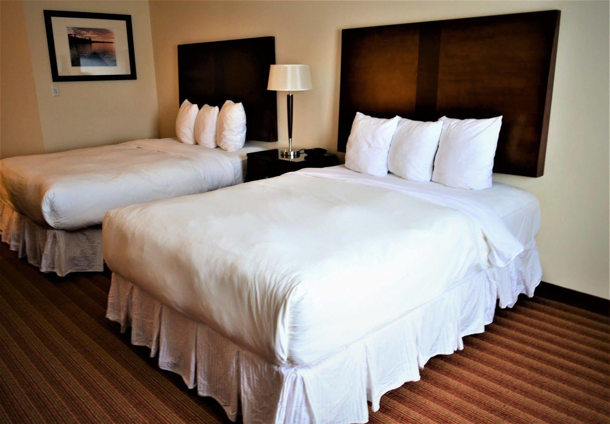 Sigma Inn & Suites Hudson'S Hope Hudson Hope Kültér fotó